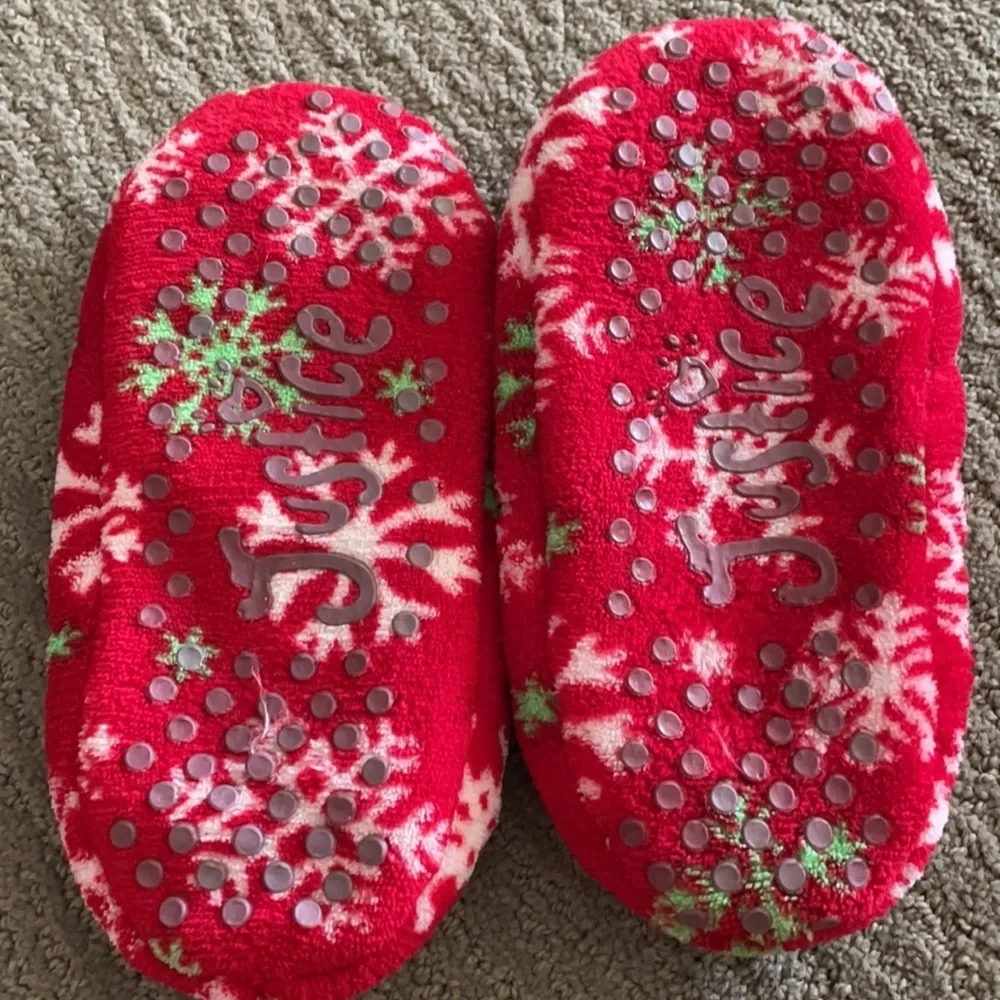 Justice slippers